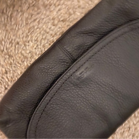 Coach wrist strap handbags - Picture 2 of 2